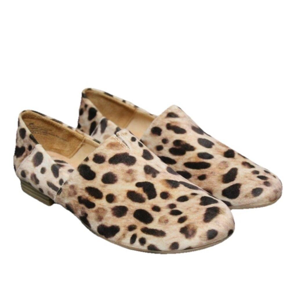 B.O.C womens slip on flat Hailey tan leopard up casual dress shoe size 9W NEW